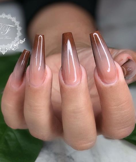 Beach Nail Art, Nails Stiletto, Ombre Acrylic Nails, Nails Glitter, Brown Ombre, Acrylic Nail Art, Brown Nails, Nail Varnish, Beautiful Nail Art