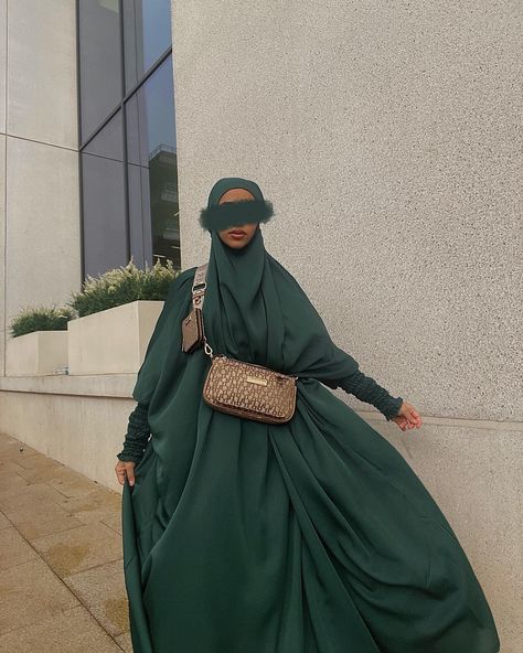 abaya outfits | ramadan | modest inspo Jilbab Outfits Aesthetic, Jilbab Outfit, Jilbab Outfits, Abaya Outfits, Islamic Modest Fashion, Estilo Hijab, Muslimah Outfit, Hijabi Outfit, Muslim Outfits Casual