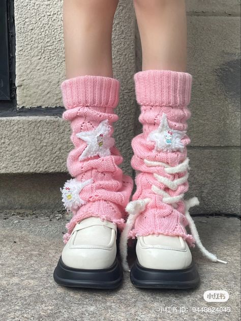 Pink Leg Warmers Aesthetic, Leg Warmers Aesthetic, Pink Leg Warmers, 80s Fashion Women, Kawaii Leg Warmers, Random Fashion, Knit Leg Warmers, Leg Warmer, Crochet Inspo