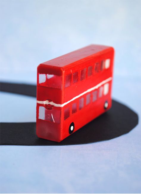 Decker Bus, Kid Craft, Double Decker Bus, Dollhouse Toys, Camping Crafts, Seasonal Crafts, Childrens Crafts, Tic Tac, Miniature Toys