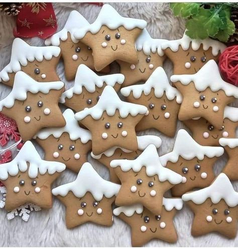 Jul Kaka, Cute Christmas Cookies, Xmas Cookies, Xmas Food, Christmas Cookies Decorated, Christmas Sugar Cookies, Interesting Food, Iced Cookies, Christmas Cooking