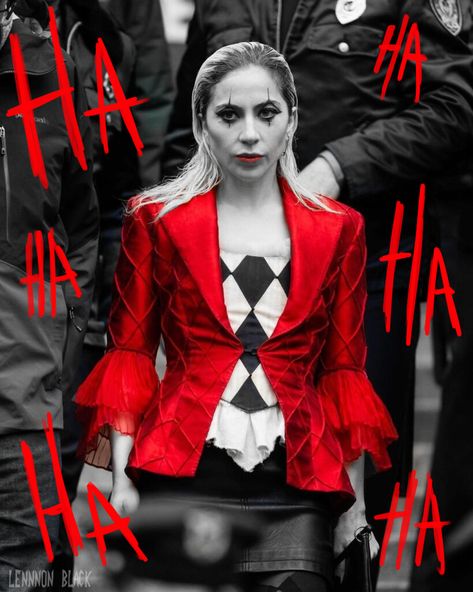 Lady Gaga as Harley Quinn in the upcoming Joker sequel Joker: Folie à Deux. Edit By @strangelennonblack Arley Queen, Joker 2, Batman Love, The Fame Monster, Harley Quinn Artwork, My Character, Upcycled Fashion, Joker And Harley Quinn, Portrait Inspiration