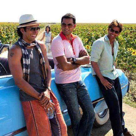 Zindagi Naa Milegi Dobara, Zindagi Na Milegi Dobara Aesthetic, Adult Friendships, Zindagi Na Milegi Dobara, Abhay Deol, Gully Boy, Male Friendship, Relationship Boundaries, Old Patterns