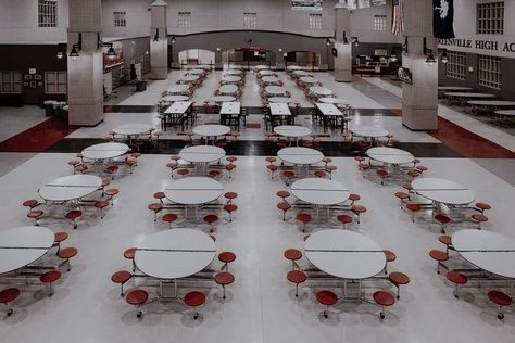 #aesthetic School Cafeteria Design, School Lunchroom, Cafeteria Design, School Academy, School Interior, School Cafeteria, College Aesthetic, Lunch Room, Outdoor Cafe