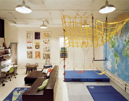 manhattan playroom by diana kellog architects Indoor Playroom, Hangout Room, Basement Playroom, Kids Basement, Childrens Playroom, Cargo Net, Playroom Design, Ideas Hogar, Kids Room Ideas