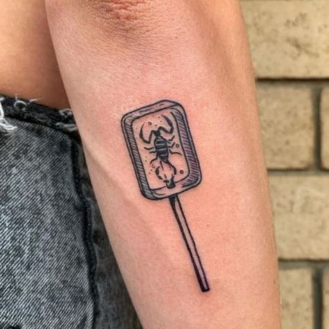 Bug In Amber Tattoo, Tattoo Idea Patchwork, Bug Lollipop Tattoo, Scorpion Lollipop, Scorpion Sucker Tattoo, Droplet Tattoo, Big Filler Tattoo, Scorpion Lollipop Tattoo, Patchwork Filler Tattoo Ideas