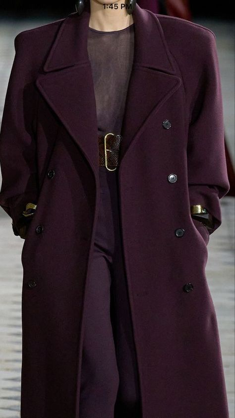 Easy Diy Fashion, Purple Trench Coat, Business Dress Women, Color Outfits, Cute Dress Outfits, Purple Outfits, Coat Outfits, Outfit Inspo Fall, Fashion Mode