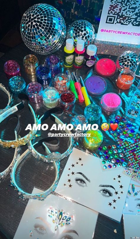 30th Birthday Rave Theme, Rave Bday Party, Diy Disco Party Decorations, Rave Birthday Party Ideas, Disco Party Ideas Decoration, Rave Birthday Party, Glitter Bar Ideas, Disco Bday Party, Disco Birthday Party Ideas