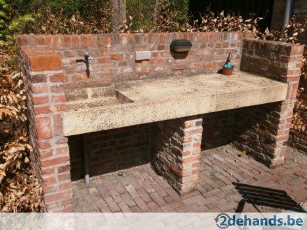 Brick Sink Outdoor, Outdoor Garden Sink, Outside Sink, Outdoor Kitchen Sink, Backyard Guest Houses, Garden Sink, Backyard Seating Area, Fire Pit Landscaping, Outdoor Kitchen Plans