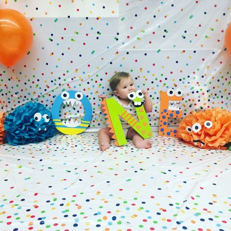 Monster First Birthday Cake, Monster Mash 1st Birthday Party, Monster One Year Birthday Party, First Birthday Monster Theme, One Little Monster Party, One Little Monster Birthday, Monster First Birthday Party, Monster Themed First Birthday, Little Monster Party