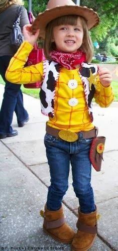 Fantasias Toy Story, Disfraz Toy Story, Diy Fantasia, Easy Halloween Costumes Kids, Costume Concepts, Woody Costume, Creative Costume, Costume Carnaval, Toy Story Costumes