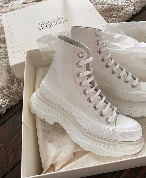 Mcqueen Boots, Alexander Mcqueen Boots, Alexander Mcqueen Sneakers, Fresh Shoes, Hype Shoes, Shoe Inspo, Aesthetic Shoes, Mode Inspo, Pretty Shoes