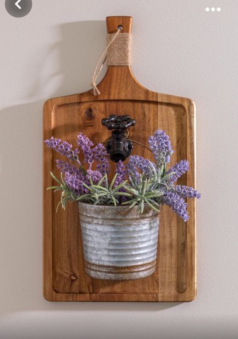 Lavender Wall Decor, Lavender Wall, Tin Can Art, Farmhouse Crafts, Tin Can Crafts, Geek Decor, Flower Bucket, Dollar Tree Diy Crafts, Diy Dollar Store Crafts