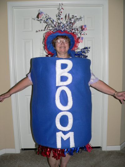 Patriotic Floats Parade Ideas, Firework Costume Diy, Patriotic Halloween Costumes, Fireworks Costume, Firework Costume, Charlotte Halloween Costume, Fourth Of July Costume, Independence Day Costume, Activities For Residents