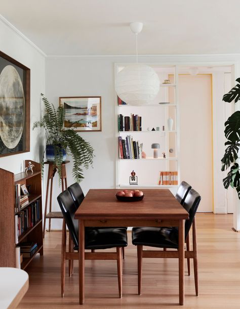 60s Interior, Melbourne Apartment, 1960s Home, Leather Chairs, Art Deco Home, Australian Homes, Cool Apartments, Leather Dining Chairs, The Design Files