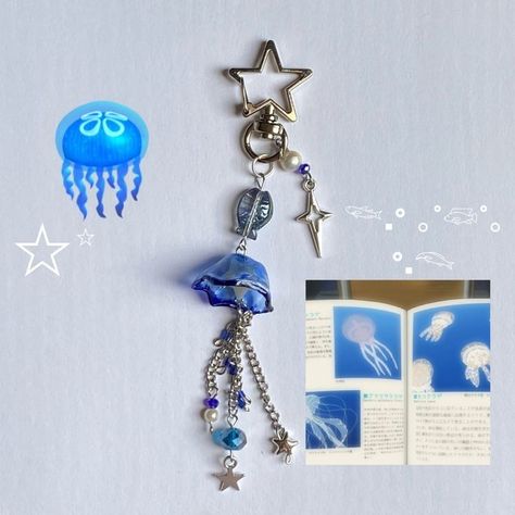 Jelly Fish Bracelet, Jellyfish Keychain Aesthetic, Jelly Fish Jewelry, Jellyfish Keychain Beads, Oceancore Outfit, Sea Keychain, Jellyfish Accessories, Keychains Aesthetic, Cute Trinkets