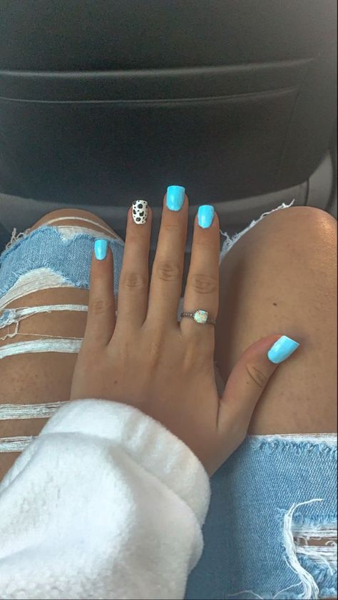 Country Nails Design Short, Short Gel Nails Western, Short Acrylic Nails Turquoise, Cute Short Acrylic Nails Western, Western Nails With Turquoise, Square Tip Nail Ideas, Short Dip Powder Nails Western, Gel Nails Ideas Short Western, Western Themed Nail Ideas