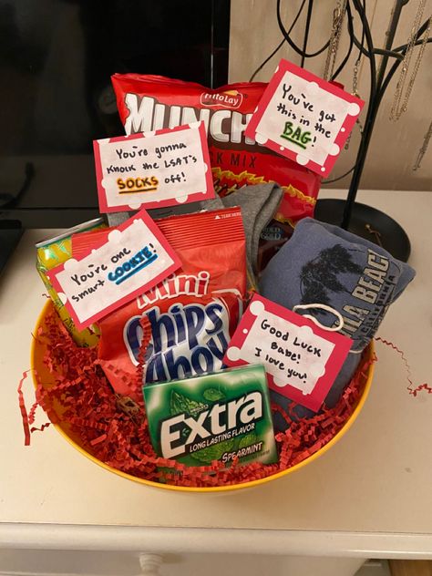 Good Luck On Test Gift Basket, Test Basket Gift Ideas, Lsat Gift Basket, Good Luck On Your Exam Gifts, Good Luck Basket For Boyfriend, Small Good Luck Gift Ideas, Gum Gift Ideas, Goodluck Baskets, Good Luck Basket Ideas