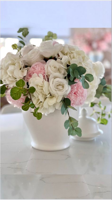 Easy Floral Arrangements, Faux Floral Arrangement, Floral Arrangements Diy, Ginger Jar, Faux Florals, Floral Fashion, Ginger Jars, Pink Peonies, Floral Arrangement