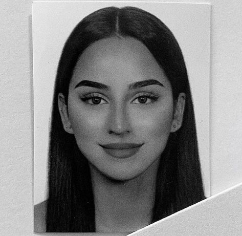 Perfect Id Photo, Travel Aesthetic Black And White, Id Picture Makeup, Id Makeup Photo, Passport Picture Makeup, Travel Aesthetic Black, Passport Photo Makeup, Pretty Id Card Picture, Passport Makeup