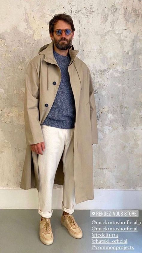 Man Autumn Outfit Casual, Paris In October Outfits Men, Mens Fashion New York, Mens Embroidered Jacket, Black Man Style Aesthetic, Adrette Outfits, Paris Mens Fashion, Khaki Trench, Herren Style