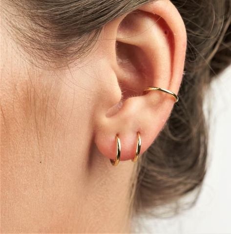 Little Hoop Earrings Gold, Tiny Hoops Earrings, Snug Hoop Piercing, Simple Peircings Earring, Mini Silver Hoop Earrings, Small Hoop Earrings Silver, Small Hoops Earrings, Gold Small Hoop Earrings, Tiny Gold Hoop Earrings