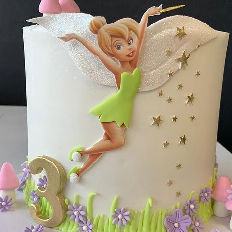 Tinker Bell Cakes, Tinker Bell Birthday Cake, Tinker Bell Cake Ideas, Tinkerbell Cake Design, Birthday Cake Tinkerbell, Tinkerbell Cake Ideas, Fairy Cake Ideas, Happy Birthday Cake Girl, Tinker Bell Cake