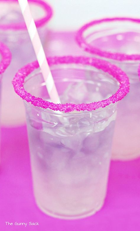 Princess Sparkler Party Layered Drink Spa Night Party, Spa Party Foods, Princess Punch, Princess Drinks, Princess Party Ideas, Spa Day Party, Kawaii Party, Birthday Party Drinks, Kids Spa Party