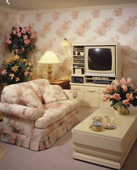 60s House Decor, Living Room 90s, 1980s Living Room, 80s Living Room, 1980s Home, 1980s House, 1980s Interior, 60s Interior, 80s Home