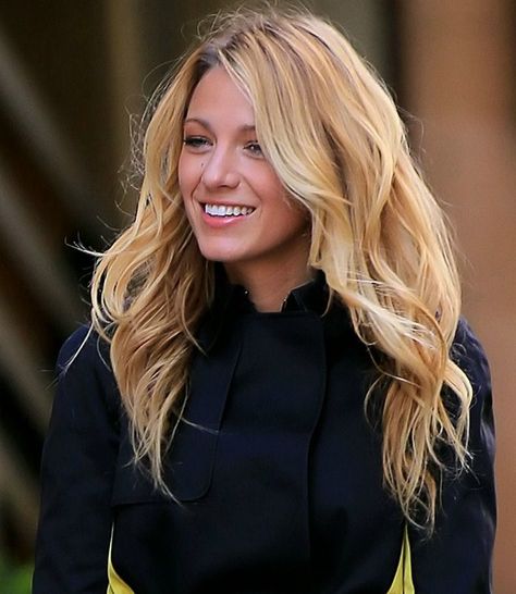 Blake Lively - Beautiful Women with Amazing Long Hair. Blake Lively Haircut, Blake Lively Hair, Serena Van Der, Laura Vandervoort, Color Rubio, Elsa Pataky, Long Brunette, Serena Van, Serena Van Der Woodsen