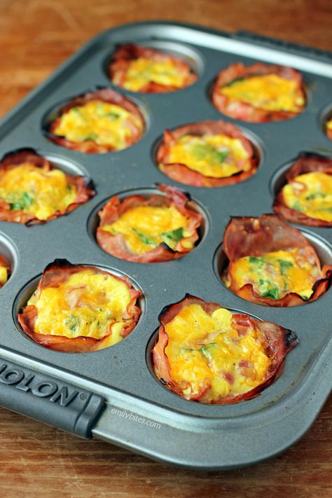 Ham And Cheese Egg Cups, Low Carb Low Calorie, Healthy Low Carb Breakfast, Healthy Low Carb, Weight Watchers Breakfast, Low Carb Breakfast Recipes, Egg Muffins, Boiled Egg, Low Carb Breakfast