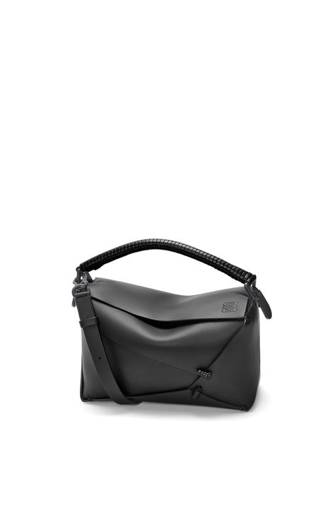 LOEWE Petit sac Puzzle en cuir de veau Noir Small Puzzle Bag, Loewe Puzzle Bag, Denim Wallet, Alesha Dixon, Loewe Puzzle, Jonathan Anderson, Puzzle Bag, Japanese Bamboo, Personalized Accessories