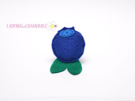 BLUEBERRY - FELT MAGNET Felt Blueberries, Felt Magnet, Felt Ornament, Felt Food, Felt Ornaments, Felt Crafts, Blueberries, Hand Sewn, Felt