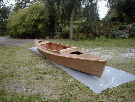 Projects - Yakoos in Denmark Wood Boat Building, Canoe Building, Wooden Canoe, Wood Boat Plans, Make A Boat, Canoe Boat, Build Your Own Boat, Wooden Boat Building, Wooden Boat Plans