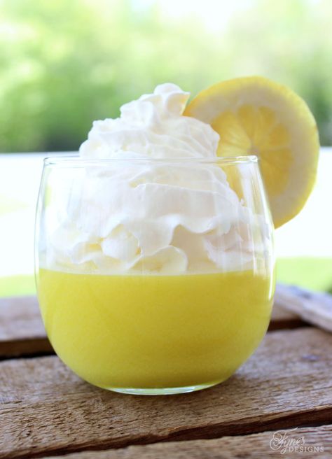 Lemon Weight watchers dessert- No bake, 2 ingredients! Tastes so refreshing Low Points Weight Watchers, Weight Watchers Snacks, Weight Watchers Recipes Desserts, Lemon Dessert Recipes, Ww Desserts, Points Recipes, Weight Watchers Desserts, Fettuccine Alfredo, Dessert Ingredients