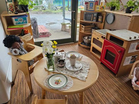 Home Corner Ideas for Early Years Settings - Twinkl Eyfs Home Corner Ideas, Harvest Eyfs, Curiousity Approach, Home Corner Ideas Early Years, Curiosity Approach Eyfs, Eyfs Curriculum, Reggio Emilia Classroom, Curiosity Approach, Reception Class