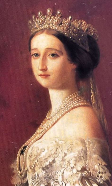 Diamond Tiara Wedding, Empress Eugenie, Chateau De Malmaison, Crowns And Tiaras, Classical Paintings, Vintage Tiara, Royal Crowns, Diamond Tiara, Isabel Ii