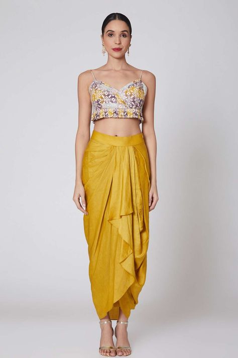 Dhoti Top, Dhoti Skirt, Organza Cape, Embroidered Cape, Haldi Outfit, Black Lehenga, Tandoori Masala, Bridal Dress Fashion, Draped Skirt