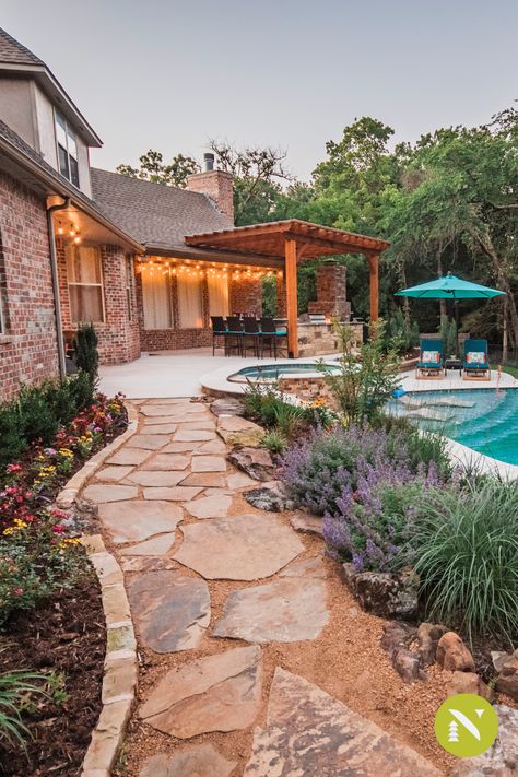 Step into elegance with a beautiful flagstone pathway! Arizona Flagstone Patio, Flagstone Garden Ideas, Flagstone Around Pool, Flagstone Backyard, Flagstone Patio Design, Flagstone Pathway, Gravel Pathway, Stone Garden Paths, Flagstone Path