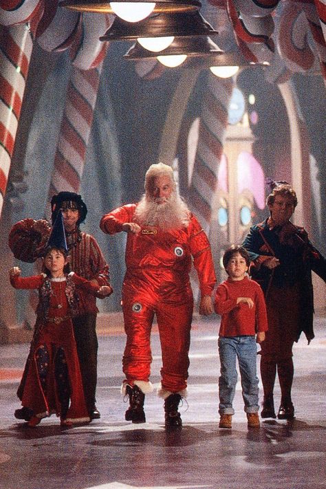 Why The Santa Clause Perfectly Depicts Your Childhood Image of the North Pole Santa Claus Movie, The Santa Clause 2, The Santa Clause, Childhood Christmas, Childhood Images, Xmas Movies, Pictures Friends, Best Christmas Movies, Family Christmas Pictures