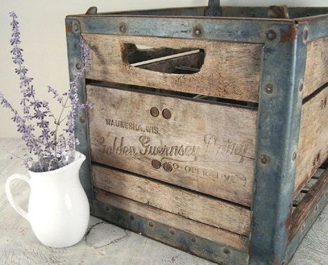 Wood Milk Crate, Rustic Hallway Decor, Metal Milk Crates, Crate Side Table, Crate Decor, Vintage Crates, Diy Wooden Crate, Pallet Crates, Old Wooden Boxes