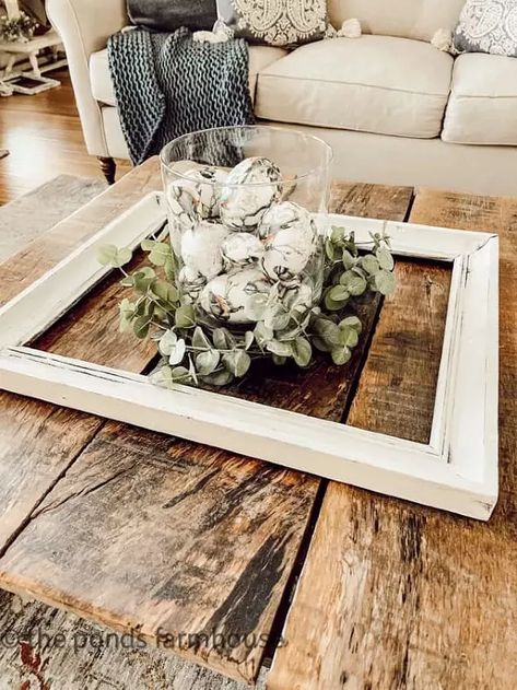 19 Ways To Up-Cycle Vintage Picture Frames | Simplify Styling Vignettes, Farmhouse Antique Decor, Chic Picture Frames, Shabby Chic Picture Frames, Empty Picture Frames, Faux Fireplace Mantels, Spring Cottage, Fresh Farmhouse, Unique Gallery Wall