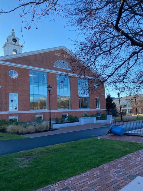 Fall is giving way to winter at Bentley University. Wish everyone is having a fantastic winter break now!  
#bentleyU
#winter
#sunset
##festivetime
#changingseasons
#campuslife
#campusvibes
#winterbeauty
#decemberview
#beautifulcampus
#campusview
#studentlife
#libraryview
#studyabroad Bentley University, Accounting Major, Winter Sunset, Winter Beauty, Winter Break, Student Life, Changing Seasons, Study Abroad, Bentley