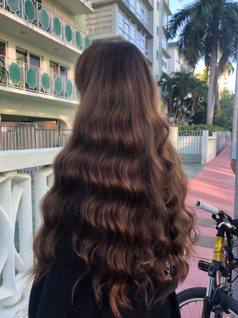 #waves #hair #longhair Girls Party Hairstyles, Easy Prom Hairstyles, Hairstyles Design, Stronger Hair, Healthier Hair, Long Brown Hair, Based On Your Zodiac Sign, Haircut Hairstyle, Long Wavy Hair