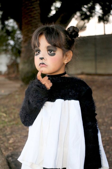 Panda Makeup Cute, Panda Costume Diy, Panda Bear Costume, Panda Makeup, Panda Costume, Mom Costumes, Panda Costumes, Panda Eyes, Panda Party