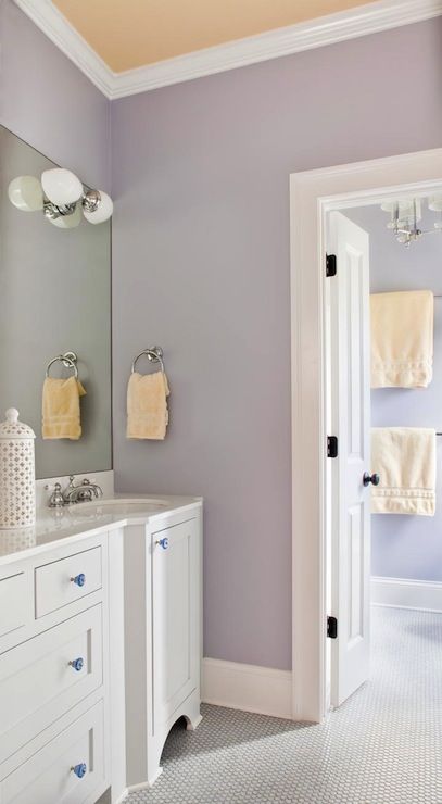 Lavender Bathroom Walls, Lilac Bathroom Ideas, Bathroom Ideas Color, Lilac Bathroom, Bathroom Cabinet Colors, Lavender Bathroom, Serenity Color, Peach Bathroom, Purple Bathroom Decor