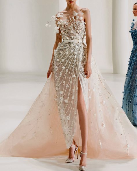 Bohemia Wedding, Elie Saab Fall, Beaded Applique, Ely, Elie Saab, Couture Fashion, Maxi Dresses, Bridal Dresses, Evening Gowns