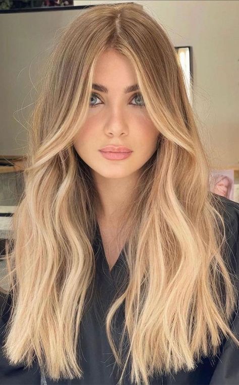 40 Hair Colour Ideas That You Should Try in 2022 : Champagne Silk Blonde with Waves Biscuit Blonde, Amber Hair Colors, Hair Colors To Try, New Hair Color Trends, Hair Colour Ideas, Champagne Blonde, Brown Hair With Blonde Highlights, Beautiful Hair Color, Colour Ideas