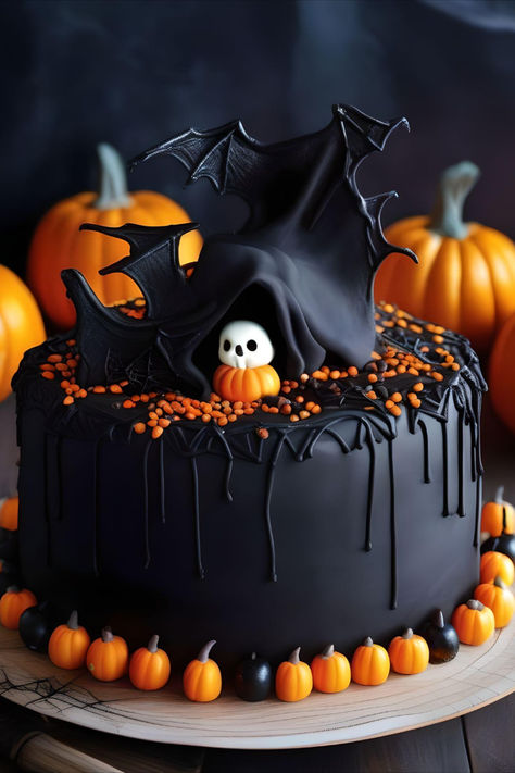 Creepy Desserts, Creepy Halloween Desserts, Cute Halloween Cakes, Halloween Eats, Frickin Bats, Bat Cake, Scary Cakes, Ganpati Decor, Halloween Cookies Decorated