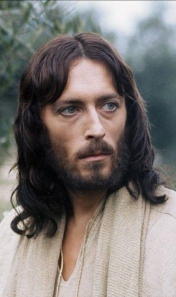 Jesus Of Nazareth 1977, Jesus Of Nazareth, Jesus Videos, Beau Film, Saint Matthew, Jesus Christ Artwork, Jesus Face, Jesus Christ Images, Jesus Images